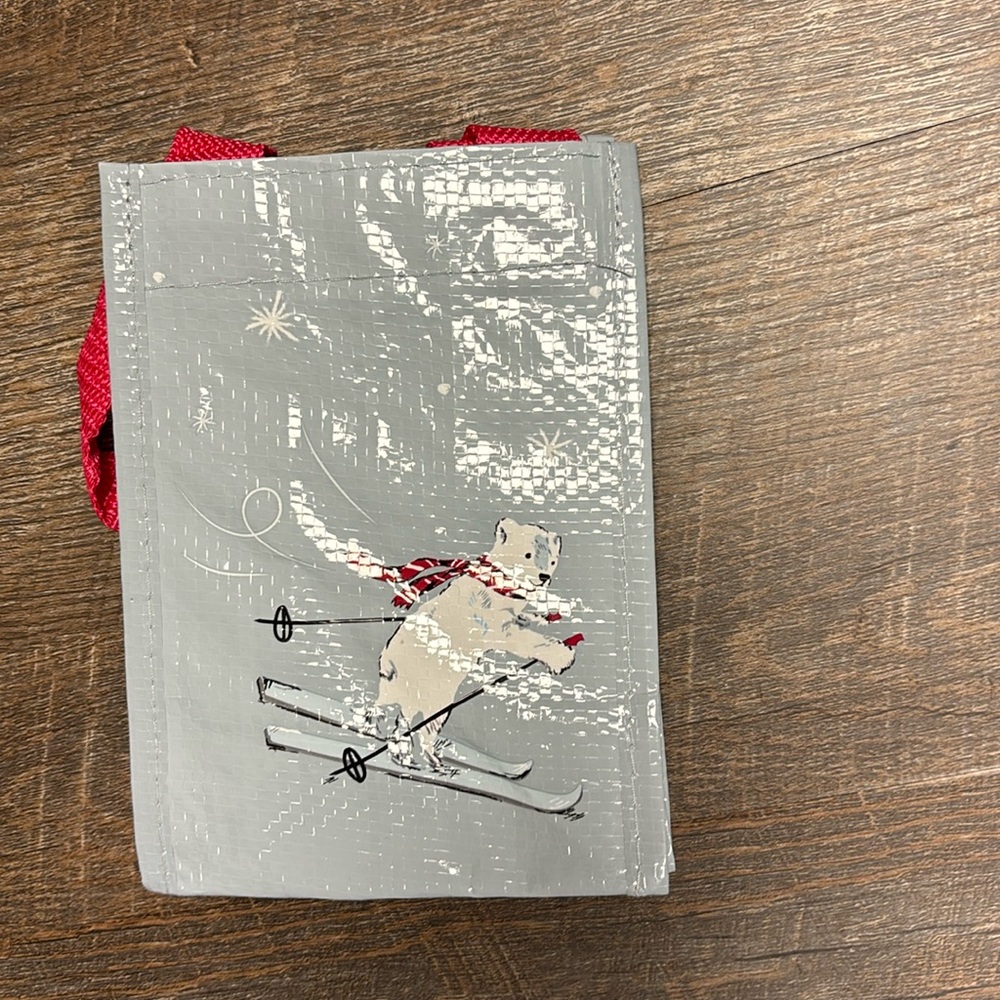 Vera Bradley reusable mini tote skiing polar bear never used